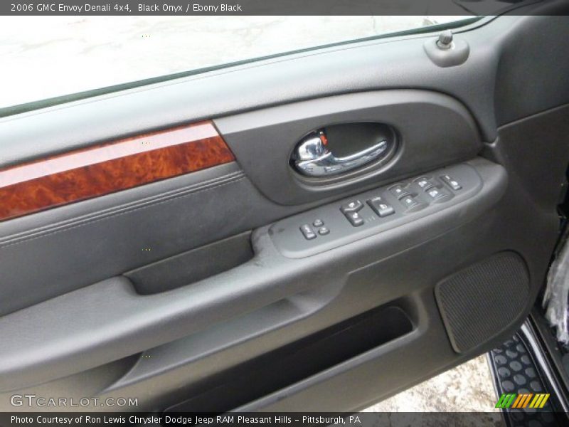 Black Onyx / Ebony Black 2006 GMC Envoy Denali 4x4