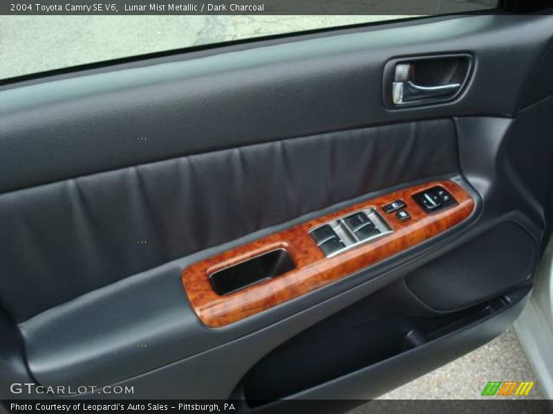 Lunar Mist Metallic / Dark Charcoal 2004 Toyota Camry SE V6