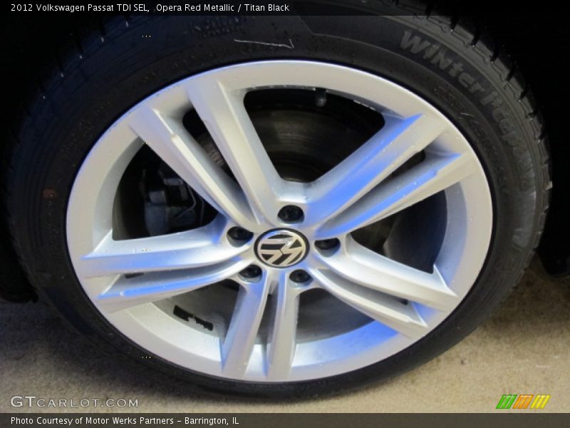 Opera Red Metallic / Titan Black 2012 Volkswagen Passat TDI SEL