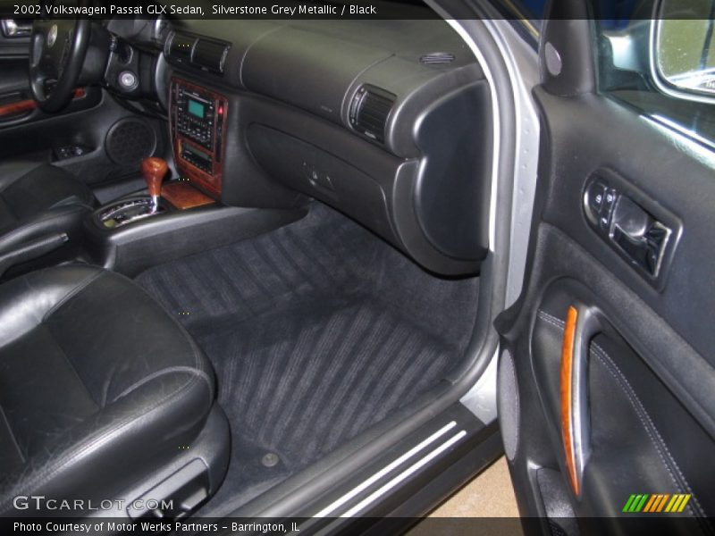 Silverstone Grey Metallic / Black 2002 Volkswagen Passat GLX Sedan