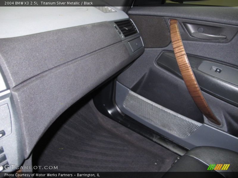 Titanium Silver Metallic / Black 2004 BMW X3 2.5i