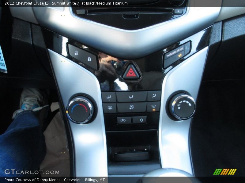 Summit White / Jet Black/Medium Titanium 2012 Chevrolet Cruze LS