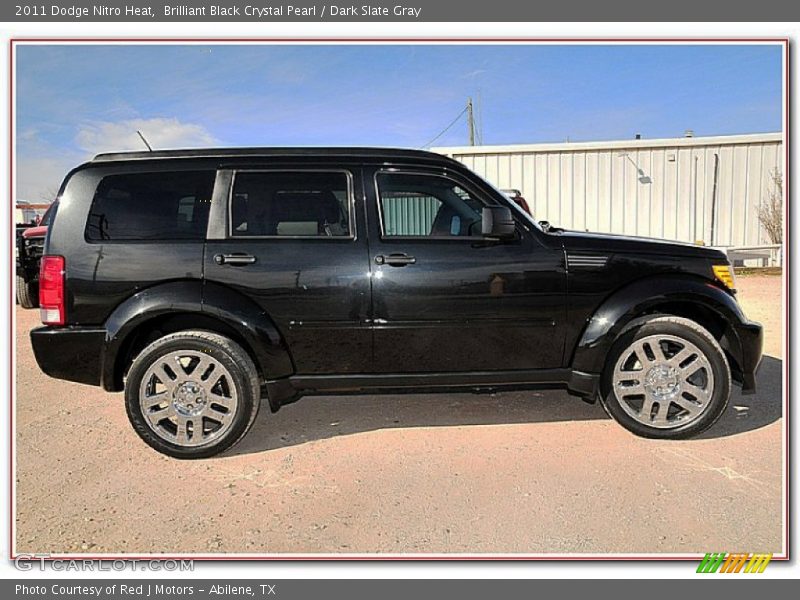 Brilliant Black Crystal Pearl / Dark Slate Gray 2011 Dodge Nitro Heat