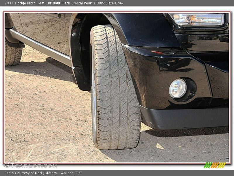 Brilliant Black Crystal Pearl / Dark Slate Gray 2011 Dodge Nitro Heat