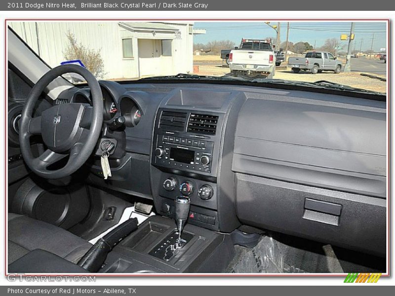 Brilliant Black Crystal Pearl / Dark Slate Gray 2011 Dodge Nitro Heat