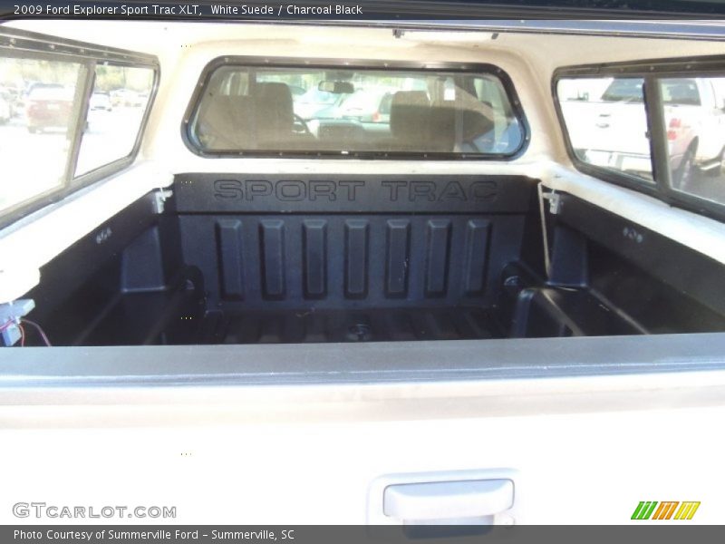 White Suede / Charcoal Black 2009 Ford Explorer Sport Trac XLT