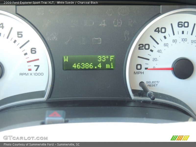 White Suede / Charcoal Black 2009 Ford Explorer Sport Trac XLT