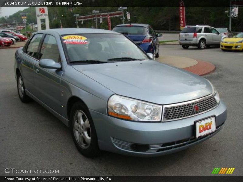 Ice Blue / Gray 2004 Saturn L300 2 Sedan