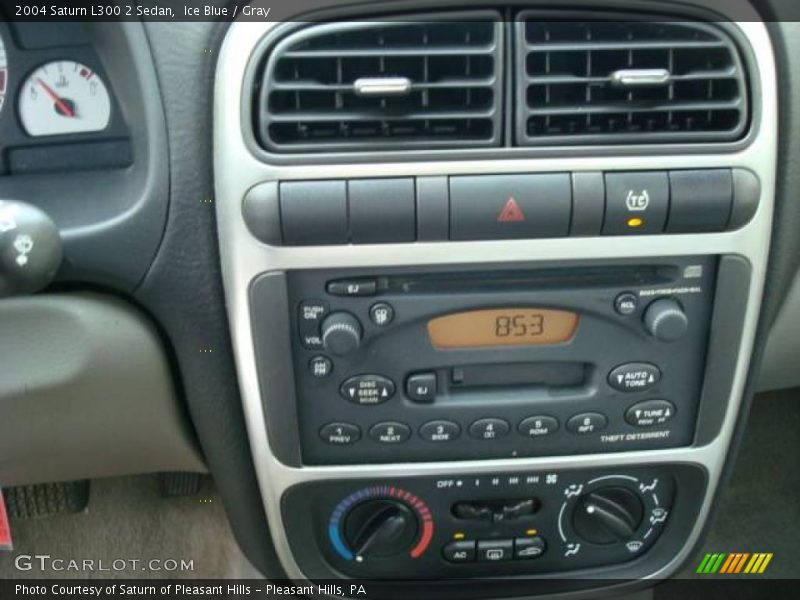 Ice Blue / Gray 2004 Saturn L300 2 Sedan