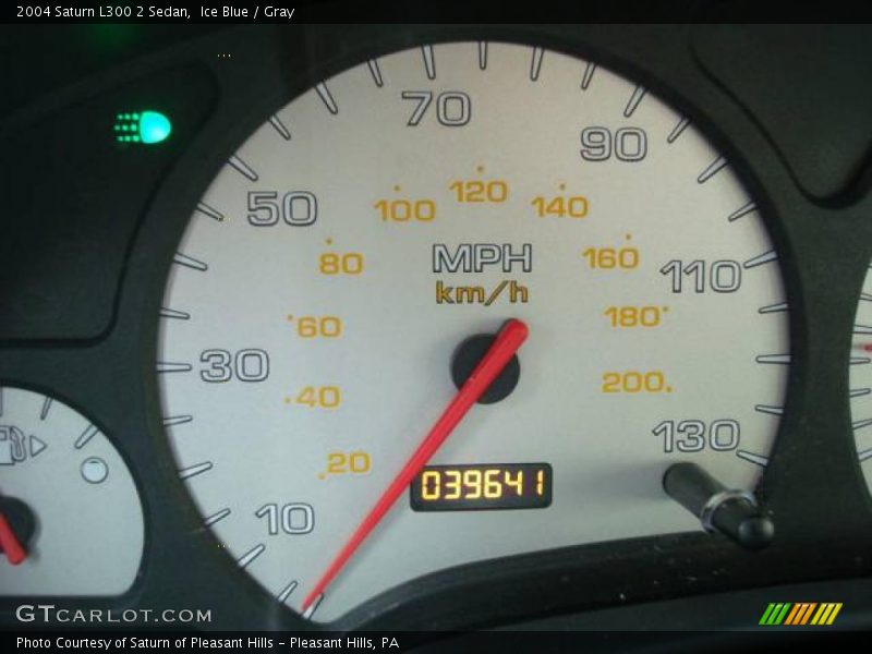 Ice Blue / Gray 2004 Saturn L300 2 Sedan