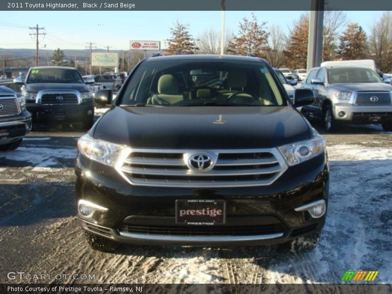 Black / Sand Beige 2011 Toyota Highlander