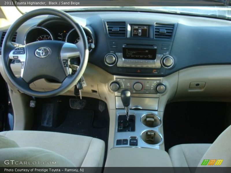 Black / Sand Beige 2011 Toyota Highlander