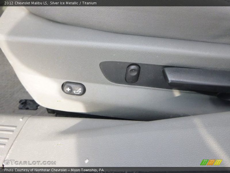 Silver Ice Metallic / Titanium 2012 Chevrolet Malibu LS