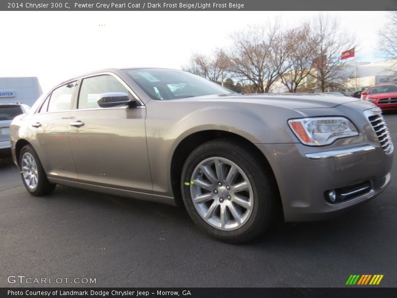 Front 3/4 View of 2014 300 C