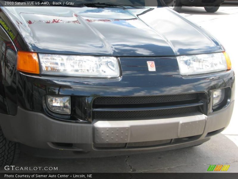 Black / Gray 2003 Saturn VUE V6 AWD