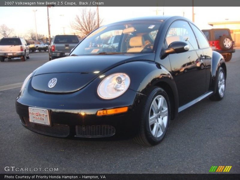 Black / Cream 2007 Volkswagen New Beetle 2.5 Coupe