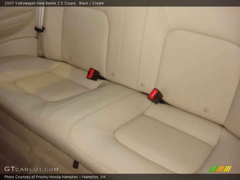 Black / Cream 2007 Volkswagen New Beetle 2.5 Coupe