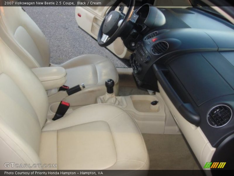 Black / Cream 2007 Volkswagen New Beetle 2.5 Coupe