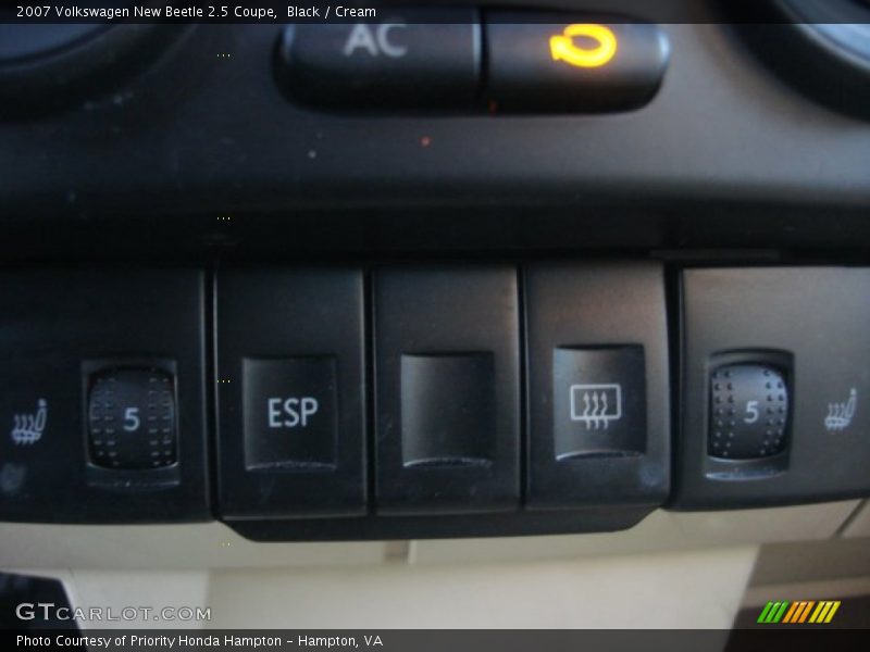 Black / Cream 2007 Volkswagen New Beetle 2.5 Coupe