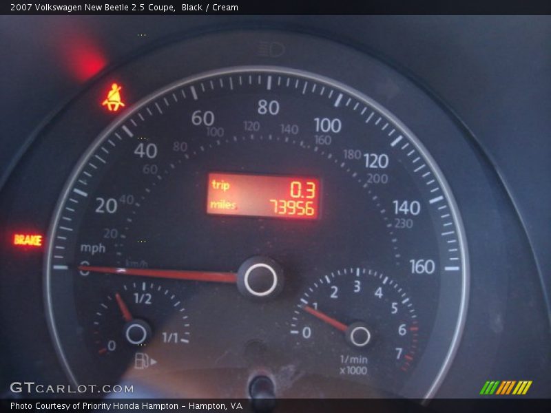 Black / Cream 2007 Volkswagen New Beetle 2.5 Coupe