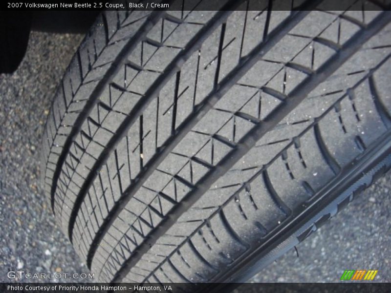 Black / Cream 2007 Volkswagen New Beetle 2.5 Coupe