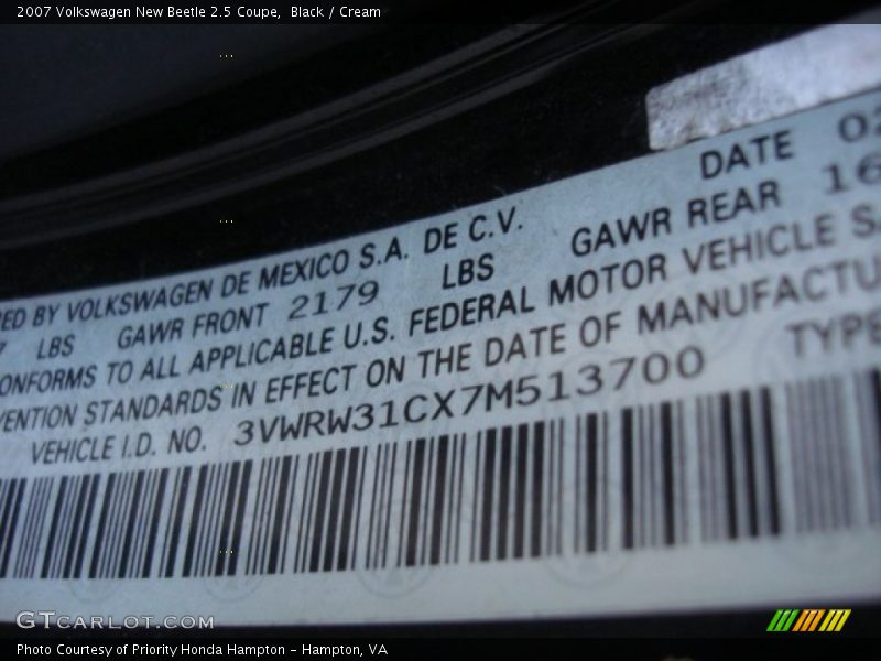 Black / Cream 2007 Volkswagen New Beetle 2.5 Coupe