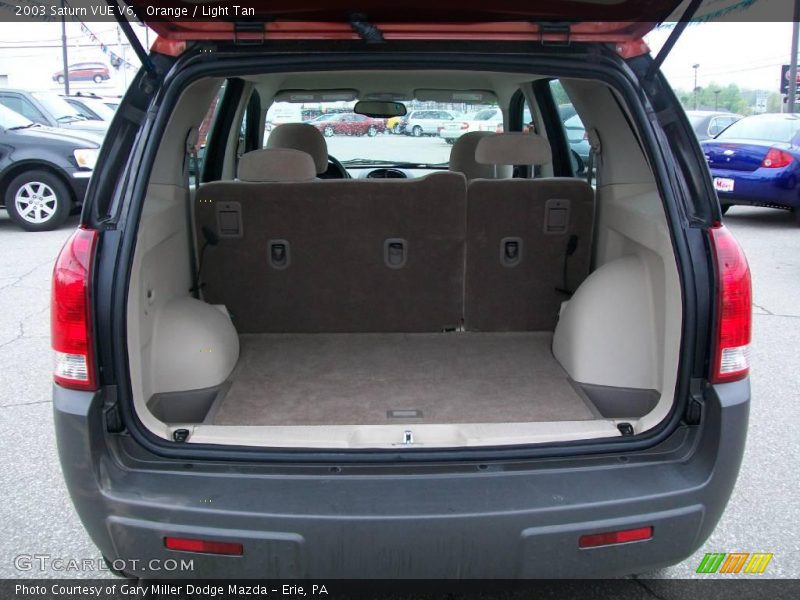 Orange / Light Tan 2003 Saturn VUE V6