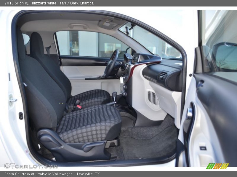 Blizzard White Pearl / Dark Charcoal 2013 Scion iQ