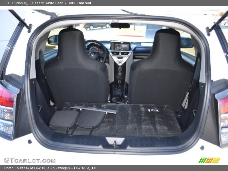 Blizzard White Pearl / Dark Charcoal 2013 Scion iQ