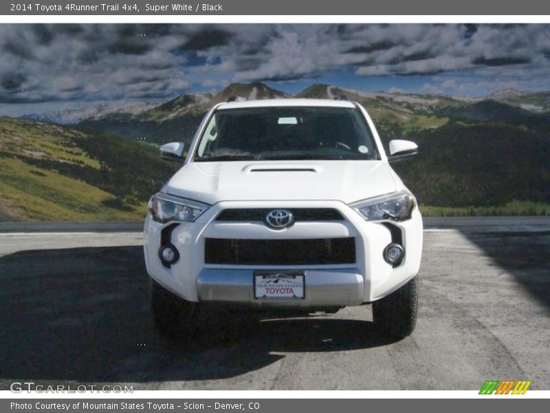 Super White / Black 2014 Toyota 4Runner Trail 4x4