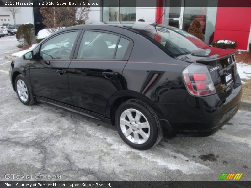 Super Black / Charcoal 2010 Nissan Sentra 2.0 SR