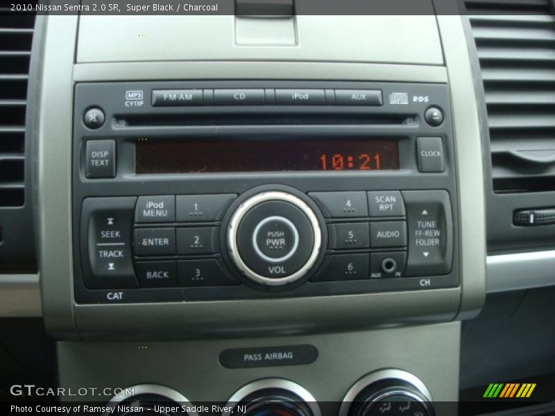 Super Black / Charcoal 2010 Nissan Sentra 2.0 SR