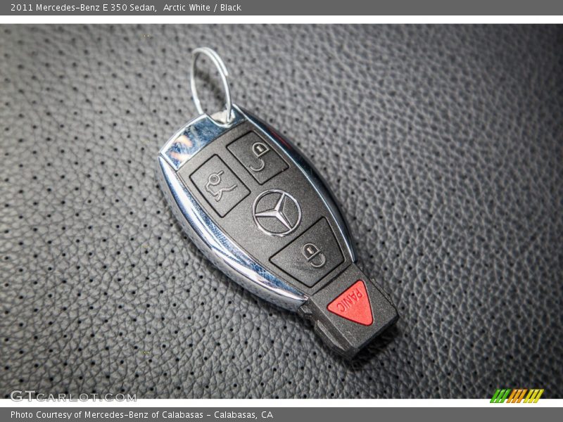 Arctic White / Black 2011 Mercedes-Benz E 350 Sedan