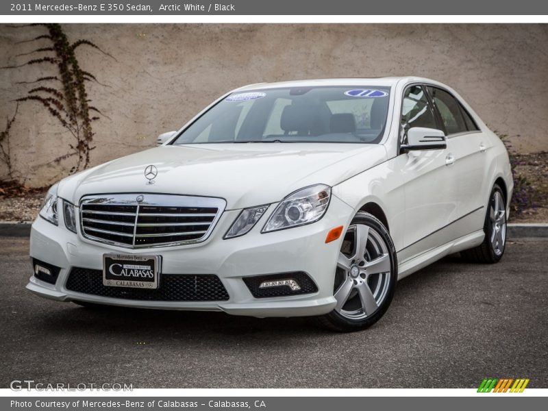 Arctic White / Black 2011 Mercedes-Benz E 350 Sedan