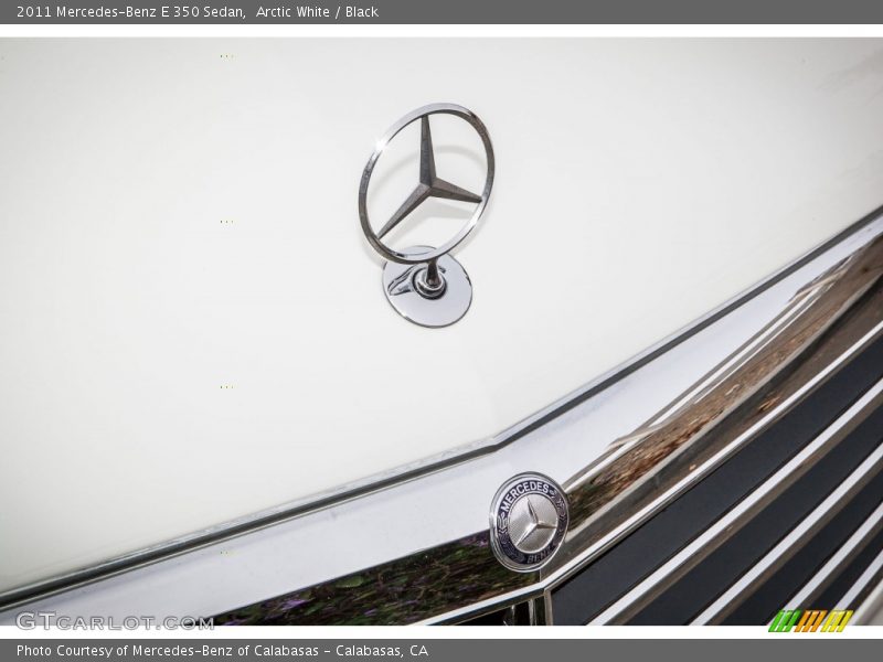 Arctic White / Black 2011 Mercedes-Benz E 350 Sedan