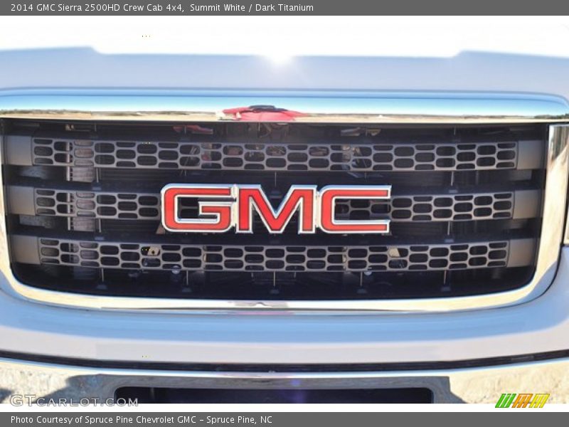 Summit White / Dark Titanium 2014 GMC Sierra 2500HD Crew Cab 4x4