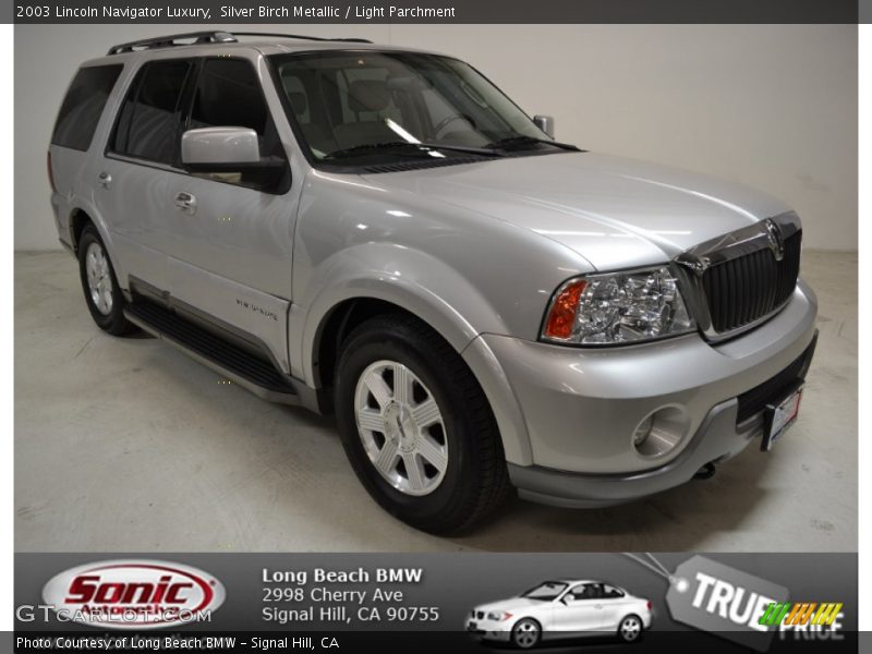 Silver Birch Metallic / Light Parchment 2003 Lincoln Navigator Luxury