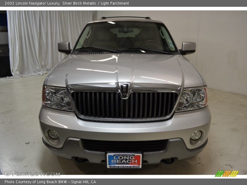 Silver Birch Metallic / Light Parchment 2003 Lincoln Navigator Luxury