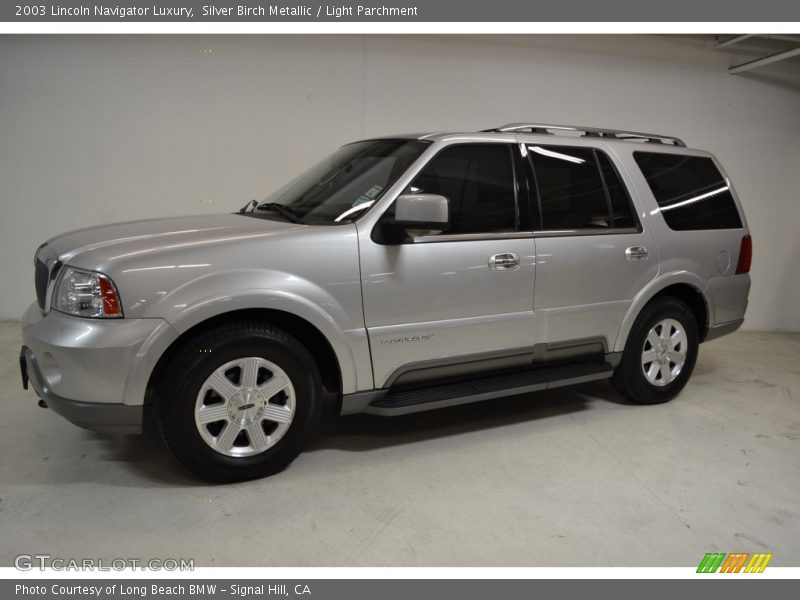 Silver Birch Metallic / Light Parchment 2003 Lincoln Navigator Luxury