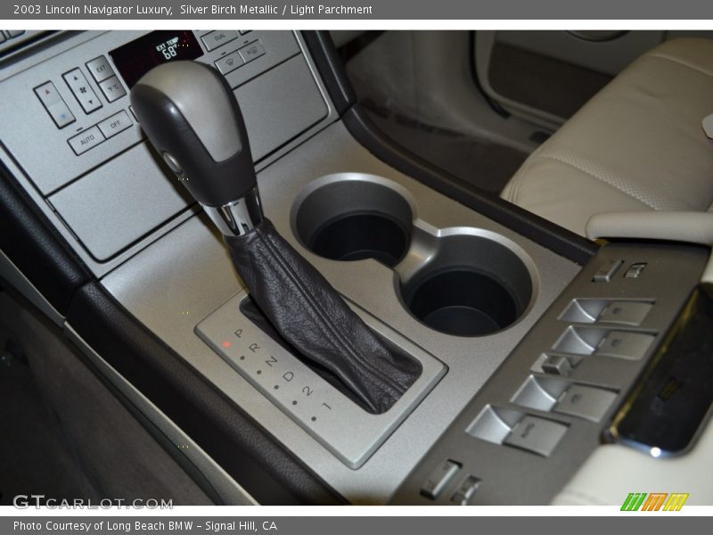 Silver Birch Metallic / Light Parchment 2003 Lincoln Navigator Luxury