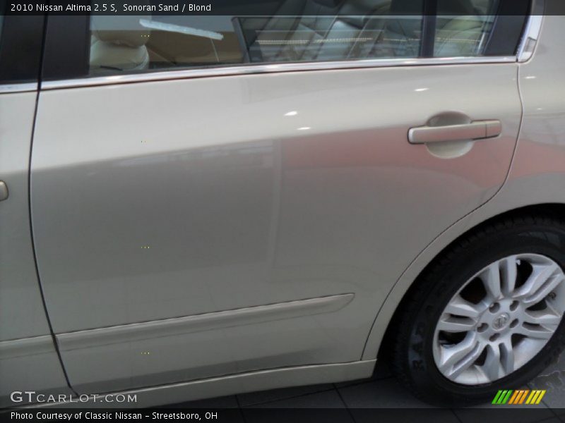 Sonoran Sand / Blond 2010 Nissan Altima 2.5 S