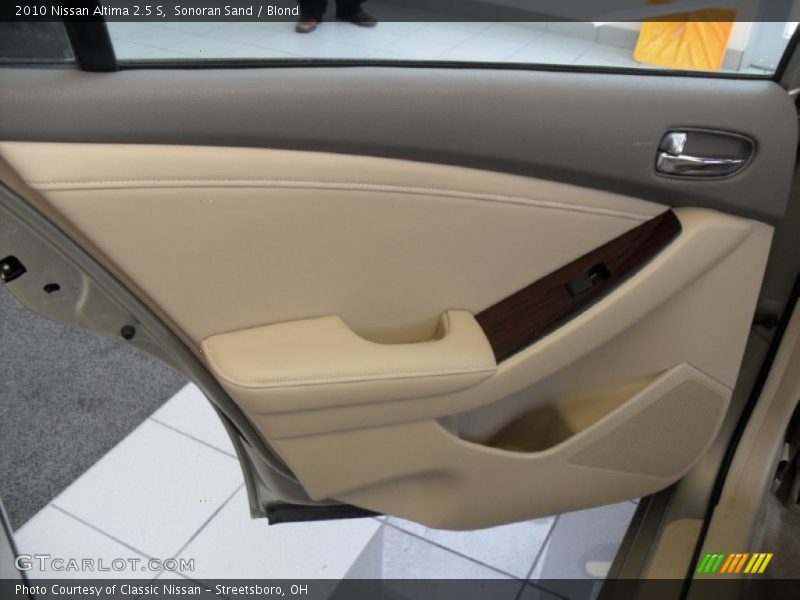 Sonoran Sand / Blond 2010 Nissan Altima 2.5 S