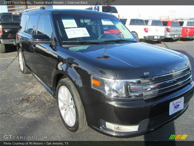 Tuxedo Black Metallic / Charcoal Black 2013 Ford Flex SEL