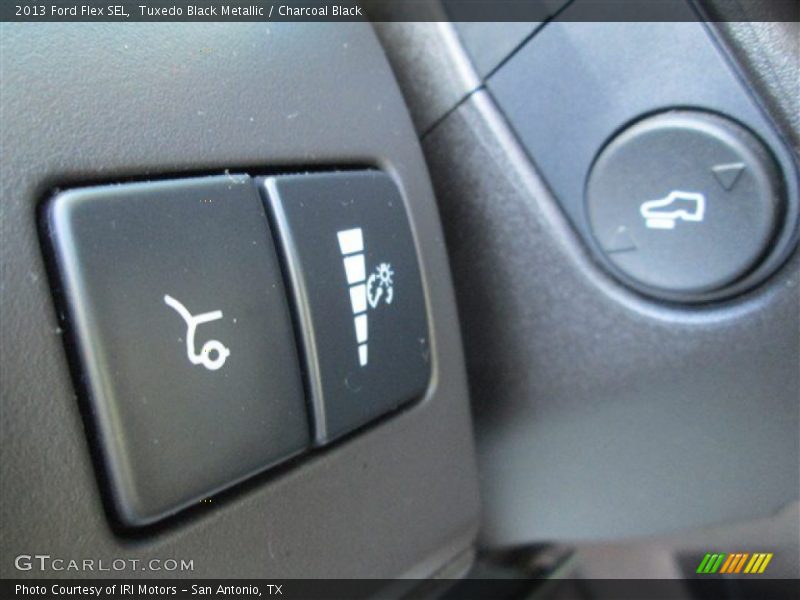 Tuxedo Black Metallic / Charcoal Black 2013 Ford Flex SEL