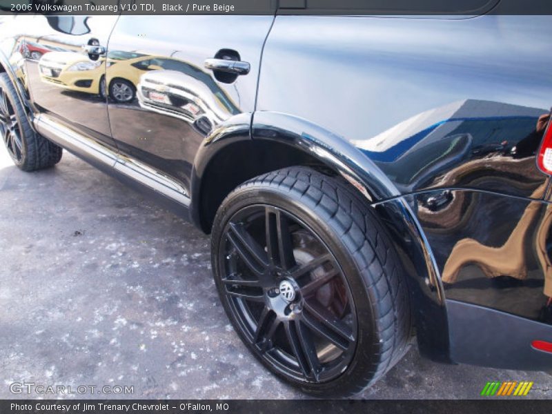 Black / Pure Beige 2006 Volkswagen Touareg V10 TDI