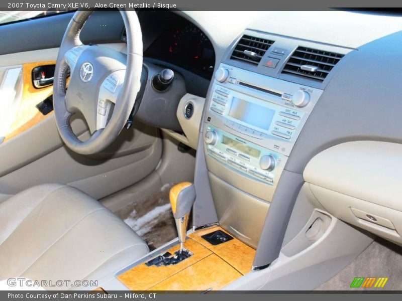 Aloe Green Metallic / Bisque 2007 Toyota Camry XLE V6