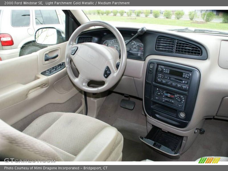 Light Parchment Gold Metallic / Medium Parchment 2000 Ford Windstar SE