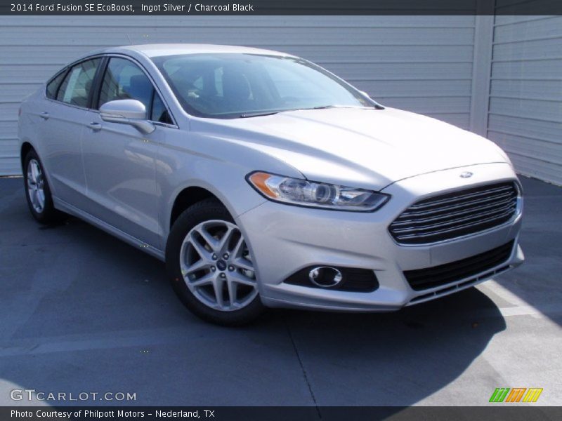 Ingot Silver / Charcoal Black 2014 Ford Fusion SE EcoBoost