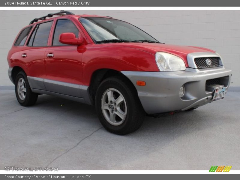 Front 3/4 View of 2004 Santa Fe GLS
