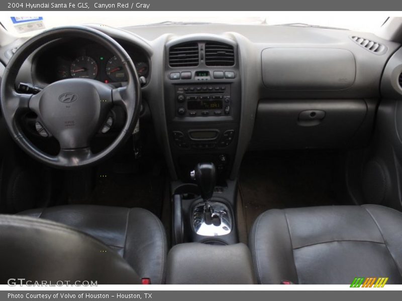 Dashboard of 2004 Santa Fe GLS
